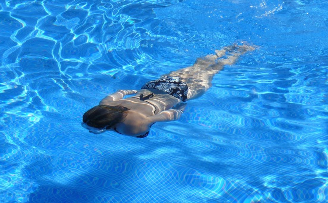 plavecký filtrovaný bazén